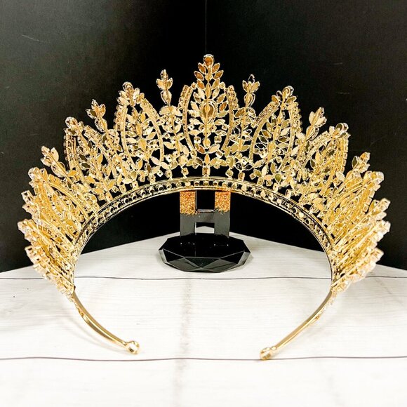 Bridal Headpiece, Wedding gold crown, Royal Princess Tiara, Cubic Zirconia Crown main image 5